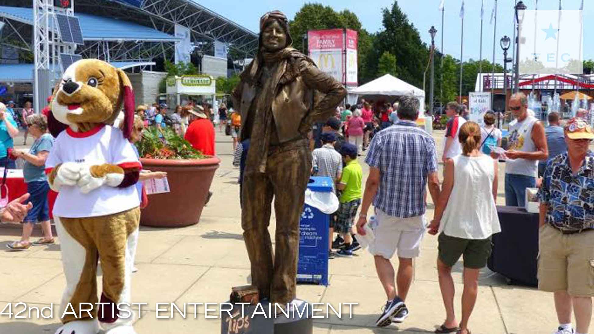 42nd Artist Entertainment - Human Statues