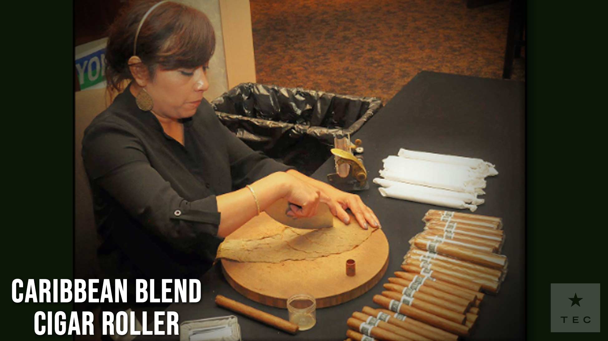 CARIBBEAN BLEND The Midwest's Finest Cigar Roller