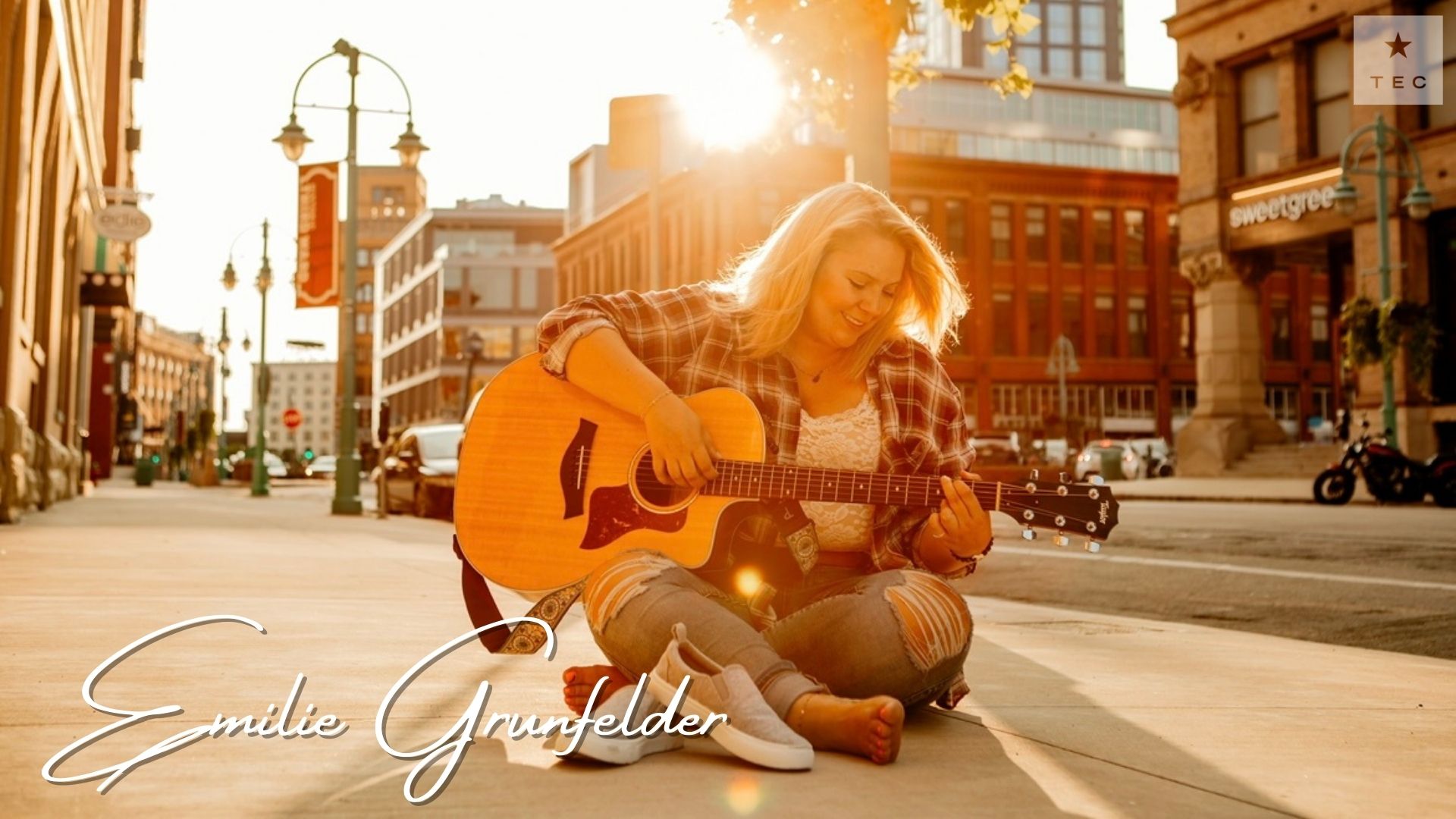 Emilie Grunfelder - Acoustic Performer, Singer and Story Teller